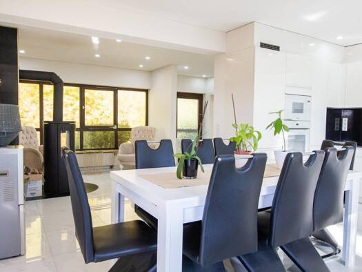 Einfamilienhaus zum Kauf 575.000 € 6 Zimmer 193 m² 676 m² Grundstück Waldshut-Tiengen 79761