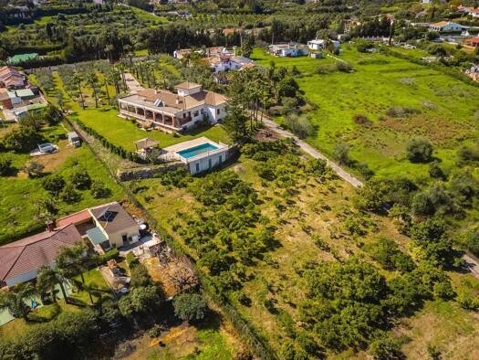Acker-/Waldstück zum Kauf 1.960.000 € Estepona 29680