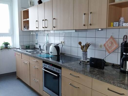 Wohnung zur Miete 800 € 2 Zimmer 87 m² Geschoss 2/3 frei ab 01.02.2026 Marzahn Berlin 12685