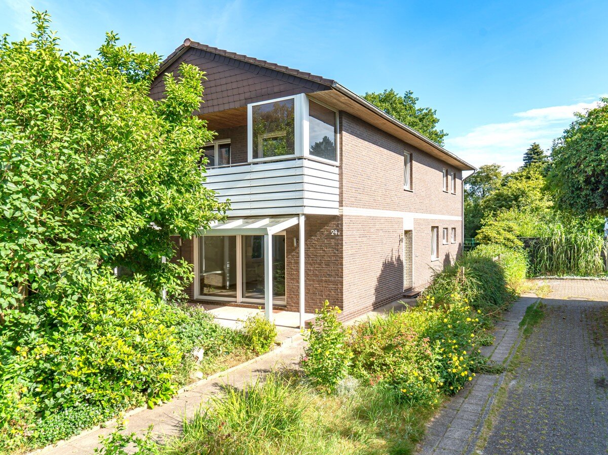 Einfamilienhaus zum Kauf 439.000 € 5 Zimmer 160 m²<br/>Wohnfläche 707 m²<br/>Grundstück Bloherfelde Oldenburg 26129