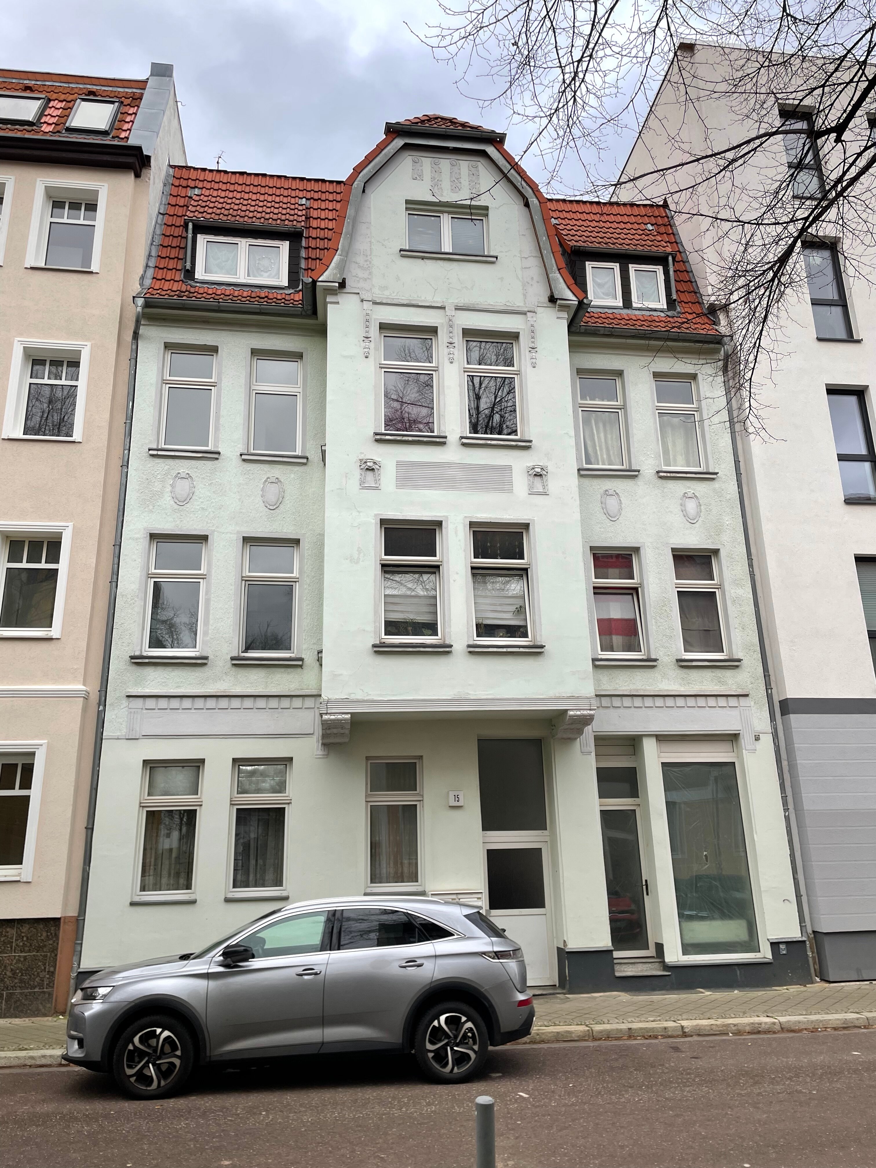 Wohnung zur Miete 295 € 2 Zimmer 55 m²<br/>Wohnfläche 2.<br/>Geschoss Helmstedter Straße 15 Wormser Platz Magdeburg 39112