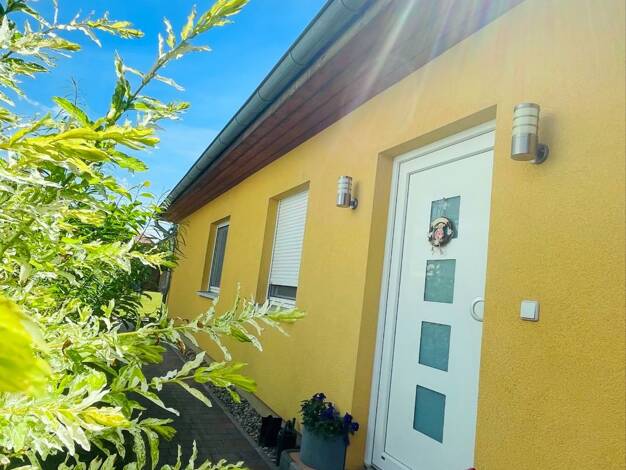 Bungalow zum Kauf 599.999 € 6 Zimmer 134 m² 940 m² Grundstück frei ab 01.11.2026 Bruchmühle Altlandsberg 15345