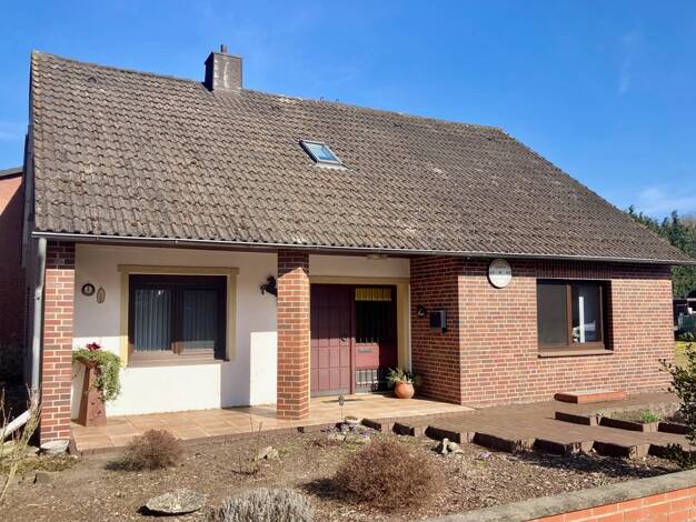 Einfamilienhaus zum Kauf 248.000 € 9 Zimmer 214 m² 1.352 m² Grundstück Bahrenborstel Bahrenborstel 27245