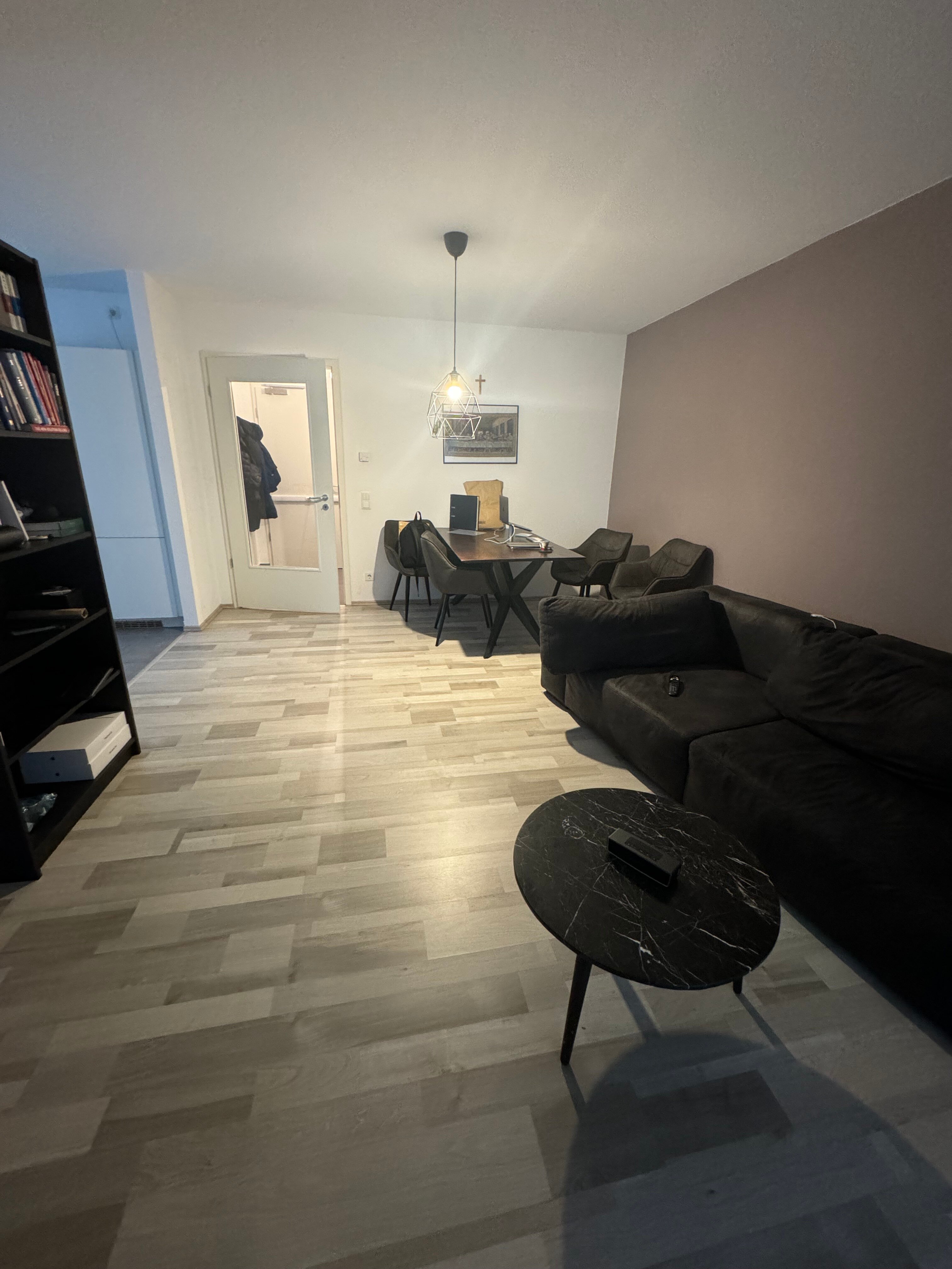 Wohnung zur Miete 1.180 € 2 Zimmer 58 m²<br/>Wohnfläche 4.<br/>Geschoss Europa-Allee Gallus Frankfurt am Main 60486