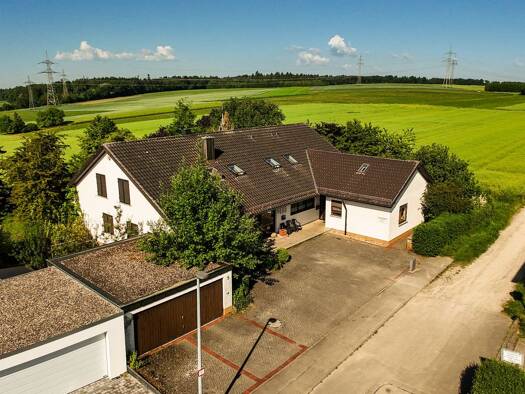 Gewerbeobjekt zum Kauf als Kapitalanlage geeignet 775.000 € 373 m² 1.311 m² Grundstück Öschelbronn Gäufelden 71126