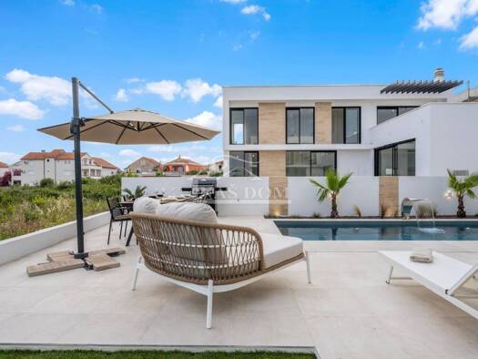 Einfamilienhaus zum Kauf - Erstbezug 900.000 € 3 Zimmer 150 m² Tribunj 22212
