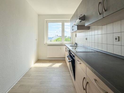 Wohnung zur Miete 229 € 2 Zimmer 47,2 m² 3. Geschoss Martin-Luther-Straße 2 Stadtmitte Plauen 08525