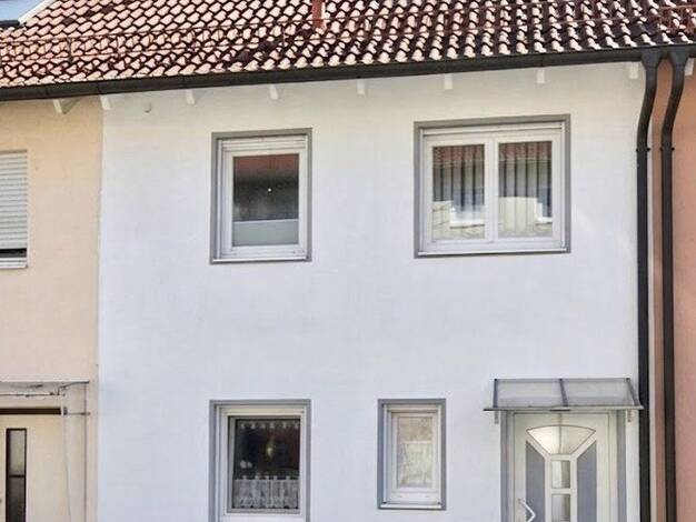 Reihenmittelhaus zum Kauf provisionsfrei 549.000 € 6 Zimmer 128 m² 132 m² Grundstück Schönbrunn Landshut 84036