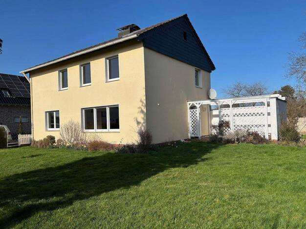 Einfamilienhaus zum Kauf provisionsfrei 360.000 € 6 Zimmer 150 m² 699 m² Grundstück Elsig Euskirchen-Elsig 53881