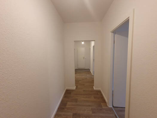 Wohnung zur Miete 670 € 4 Zimmer 90 m² Geschoss 2/5 frei ab sofort Wegastraße 10 Grünau-Nord Leipzig 04205