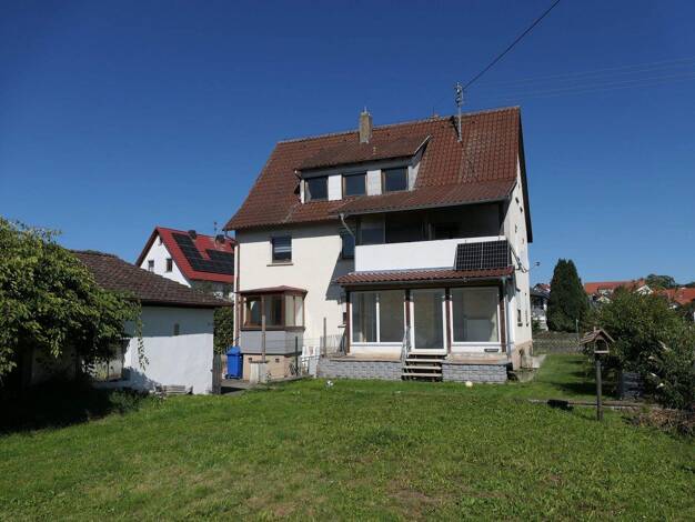 Mehrfamilienhaus zum Kauf 310.000 € 11 Zimmer 230 m² 851 m² Grundstück frei ab sofort Bingen 72511