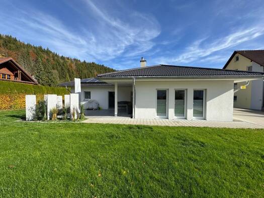 Bungalow zur Miete 1.600 € 4 Zimmer 152 m² 890 m² Grundstück frei ab 01.01.2026 Margeritenweg Kirchen-Hausen Geisingen 78187