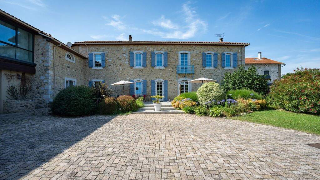 Haus zum Kauf 599.000 € 625 m² 2.128 m² Grundstück Ausson 31210