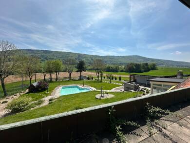 Villa zur Miete 7.500 CHF 14 Zimmer 500 m² 13.552 m² Grundstück frei ab 01.10.2025 Metzerlenstrasse 11 Mariastein 4115