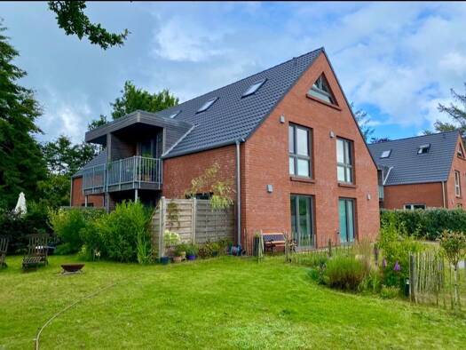Doppelhaushälfte zur Miete 1.790 € 4,5 Zimmer 135 m² 500 m² Grundstück frei ab 01.09.2026 Schobüll Husum 25813