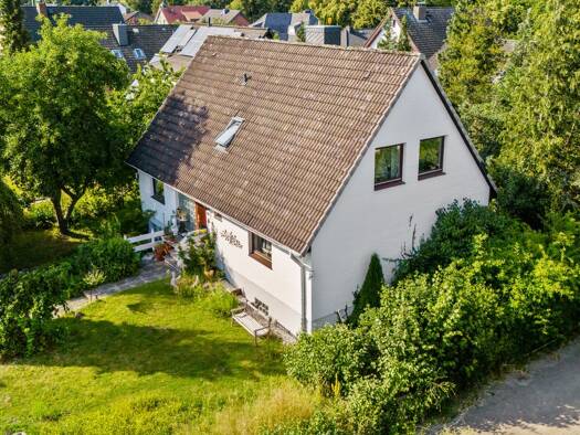 Haus zum Kauf 695.000 € 5 Zimmer 124 m² 740 m² Grundstück Steilshoop Hamburg 22309