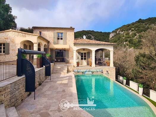 Einfamilienhaus zum Kauf 998.000 € 240 m² 1.757 m² Grundstück GOUDARGUES 30630