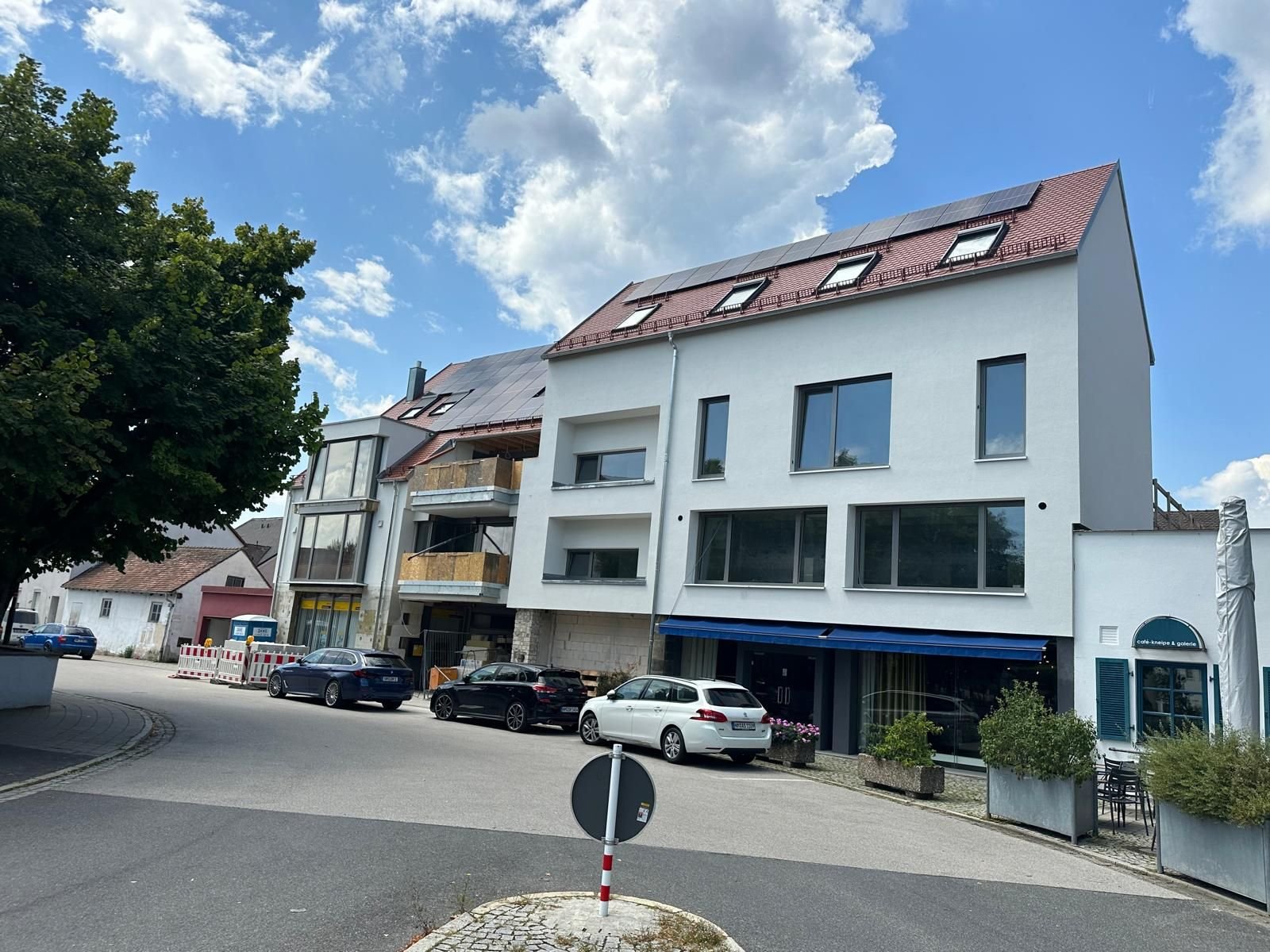 Wohnung zur Miete 1.280 € 3 Zimmer 100 m²<br/>Wohnfläche 1.<br/>Geschoss ab sofort<br/>Verfügbarkeit Hallstraße 2 Neumarkt Neumarkt in der Oberpfalz 92318