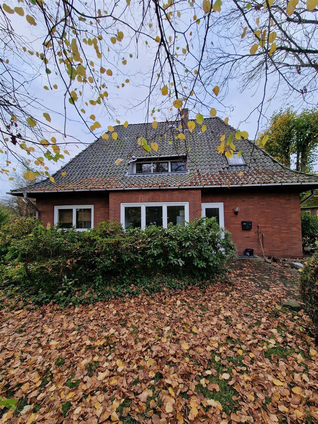 Einfamilienhaus zum Kauf 795.000 € 7 Zimmer 180 m²<br/>Wohnfläche 1.352 m²<br/>Grundstück Stapelfeld , Bz Hamburg 22145