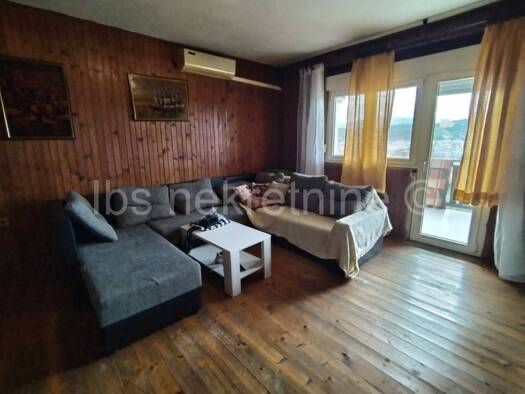 Wohnung zum Kauf 70.000 € 4 Zimmer 126 m² EG Trilj 21240