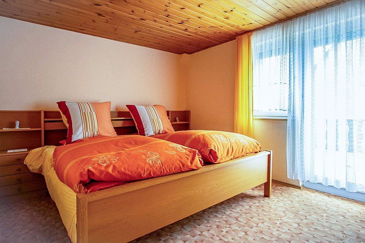 Immobilie in Ingoldingen - Natur pur mit herrlichen Aussichten, Familienglück zum fairen Preis - einziehen und genießen - Bild 4