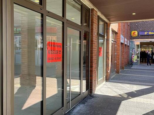 Laden zur Miete 2.376 € 88 m² Verkaufsfläche Rathausplatz 25b Ahrensburg 22926