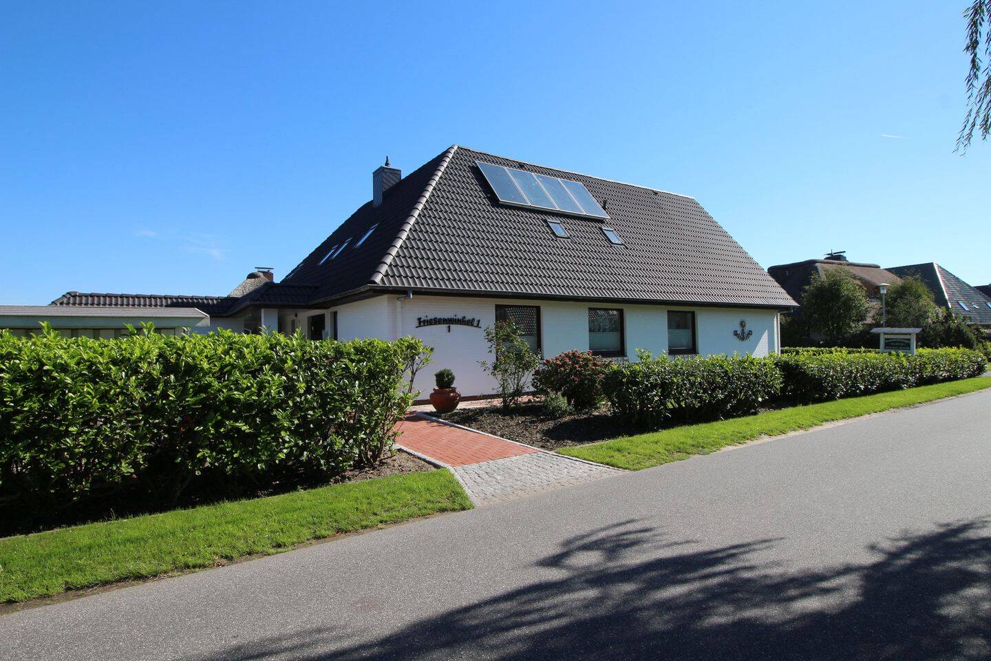 Immobilie in Westerdeichstrich - Gepflegtes großes Ferienhaus mit Einliegerwohnung und 3 Appartments  - Bild 4