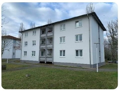 Wohnung zur Miete 540 € 3 Zimmer 77 m²<br/>Wohnfläche 1.<br/>Geschoss 01.01.2025<br/>Verfügbarkeit Weißenfels Weißenfels 06667