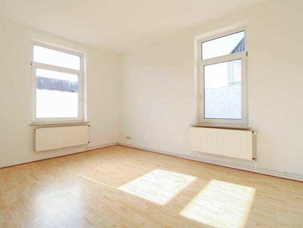 Wohnung zum Kauf 69.000 € 3 Zimmer 70,1 m² 2. Geschoss Lehe Bremerhaven 27576