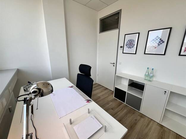Bürofläche zur Miete provisionsfrei 600 € 14,6 m² Bürofläche Mainzer Straße Wiesbaden Wiesbaden 65189