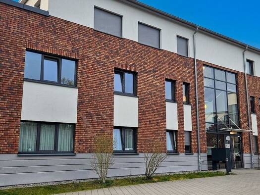 Wohnung zur Miete 1.214 € 3 Zimmer 89,9 m² 1. Geschoss frei ab 01.10.2026 Lönsweg Stade Stade 21680