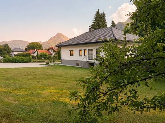 Bungalow zum Kauf 1.080.000 € 6 Zimmer 130 m² 3.815 m² Grundstück Mühldorf 4644