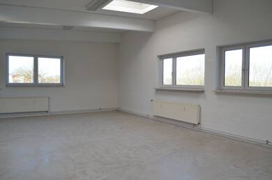 Bürofläche zur Miete 6,63 € 3 Zimmer 166 m² Bürofläche Braak 22145