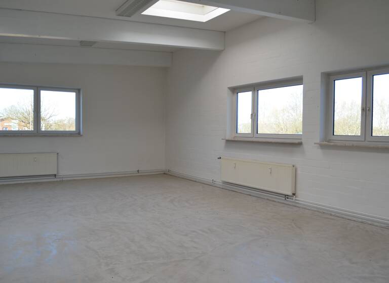 Bürofläche zur Miete 6,63 € 3 Zimmer 166 m²<br/>Bürofläche Braak 22145