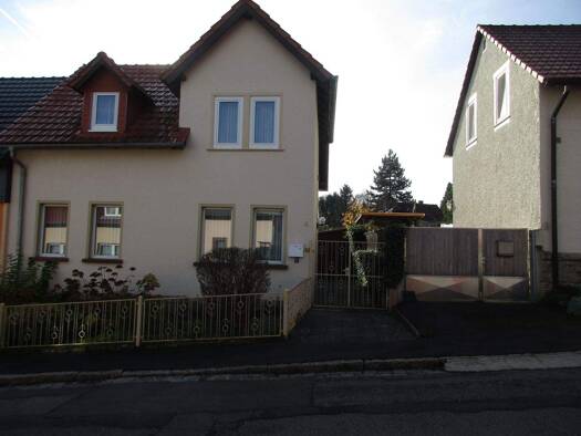 Haus zum Kauf 145.000 € 4 Zimmer 104 m² 217 m² Grundstück frei ab sofort Kranichfeld Kranichfeld 99448