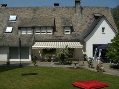 Haus zum Kauf 650.000 € 7 Zimmer 350 m² 2.339 m² Grundstück Neheim-Hüsten Arnsberg 59759