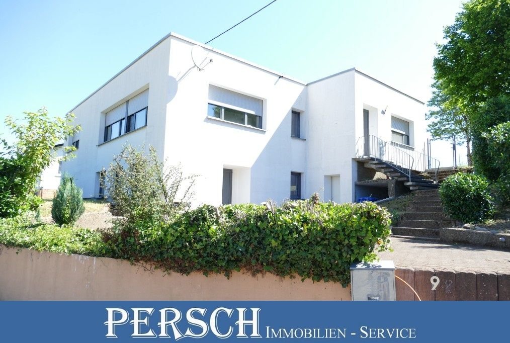 Mehrfamilienhaus zum Kauf 250.000 € 8 Zimmer 244 m²<br/>Wohnfläche 981 m²<br/>Grundstück ab sofort<br/>Verfügbarkeit Braunshausen Nonnweiler 66620