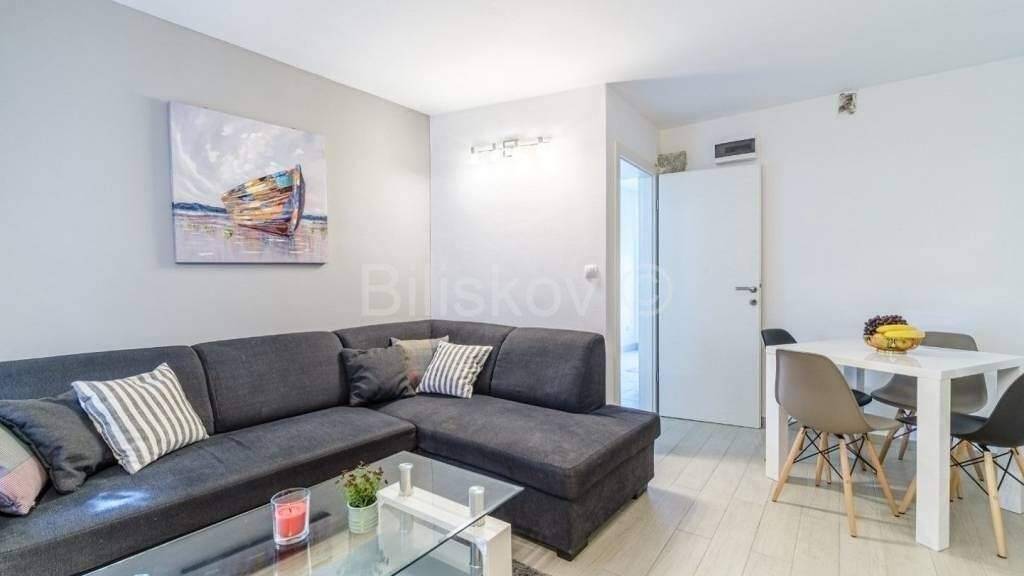 Wohnung zur Miete 800 € 4 Zimmer 55 m² Grad - Meje