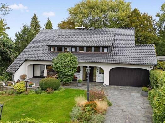 Villa zum Kauf 1.450.000 € 9 Zimmer 303,3 m² 1.024 m² Grundstück Hösel Ratingen 40883