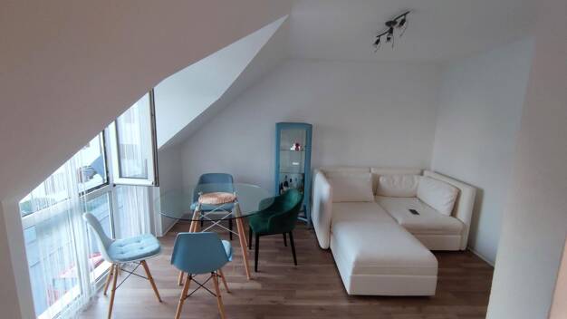 Wohnung zur Miete 380 € 2 Zimmer 41,9 m² Dachgeschoss, 2. Geschoss frei ab 01.09.2025 Rothlindenstr. 17 Kernstadt Schwandorf Schwandorf 92421