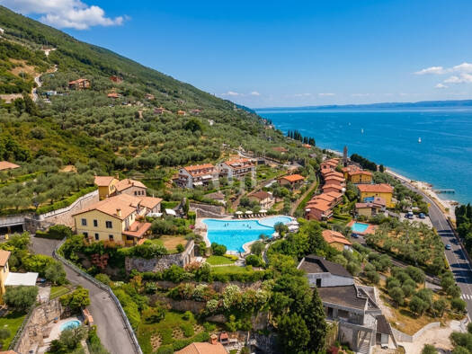 Villa zum Kauf 895.000 € 5 Zimmer 145 m² 350 m² Grundstück frei ab sofort Via Pion 57 Brenzone sul Garda 37010