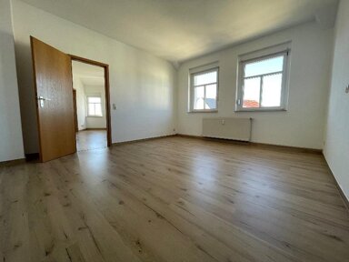 Wohnung zur Miete 260 € 2 Zimmer 44,9 m² Theaterstraße 53a Glauchau Glauchau 08371