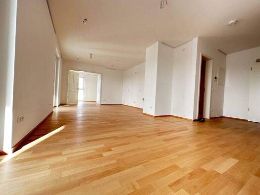 Penthouse zur Miete 1.360 € 3 Zimmer 80 m² 5. Geschoss Hofmeisterstr. 81 Galgenberg Regensburg 93053