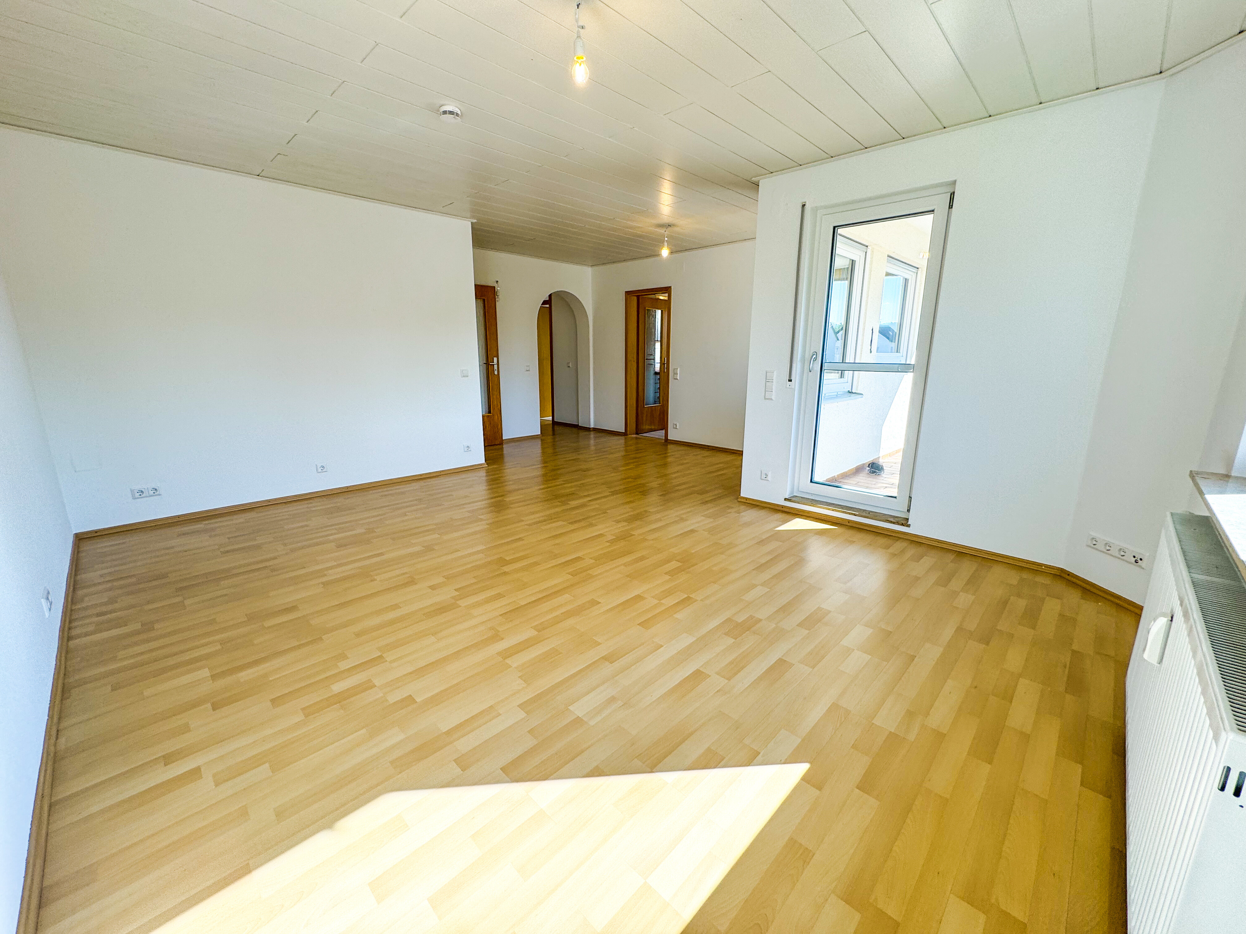 Wohnung zur Miete 880 € 3,5 Zimmer 80 m²<br/>Wohnfläche 1.<br/>Geschoss ab sofort<br/>Verfügbarkeit Heiningen Heiningen 73092