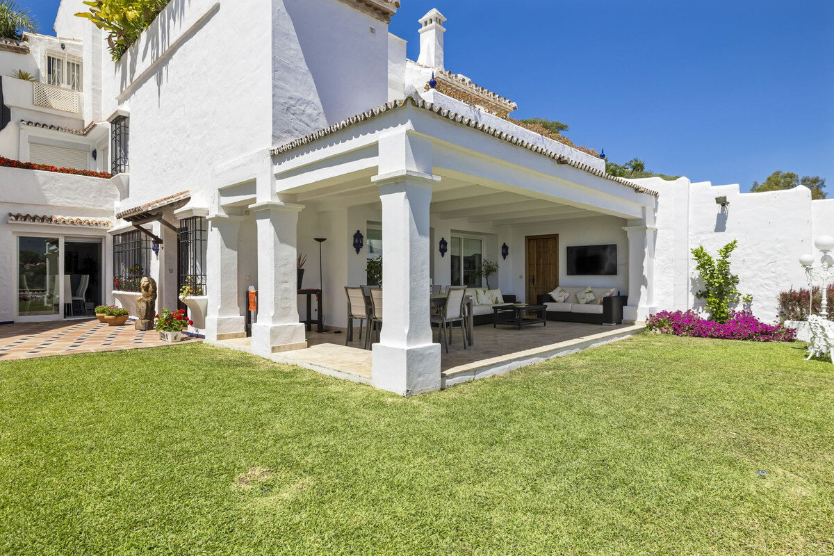 Einfamilienhaus zum Kauf 1.290.000 € 255 m²<br/>Wohnfläche Nueva Andalucía 04006