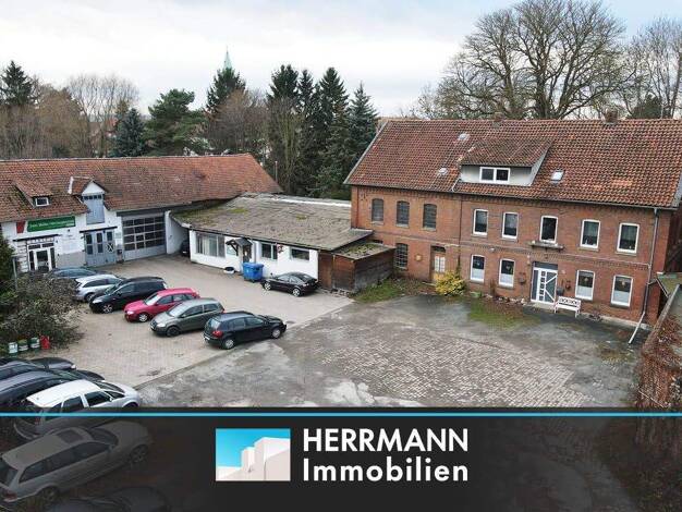 Einfamilienhaus zum Kauf 335.000 € 9 Zimmer 306,5 m² 8.777 m² Grundstück Gronau 31028