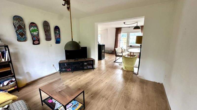 Immobilie in Melsungen - **Viel Platz für die Familie** Freistehendes Einfamilienwohnhaus mit fantastischer Weitsicht in bester Lage von Mels... - Bild 3