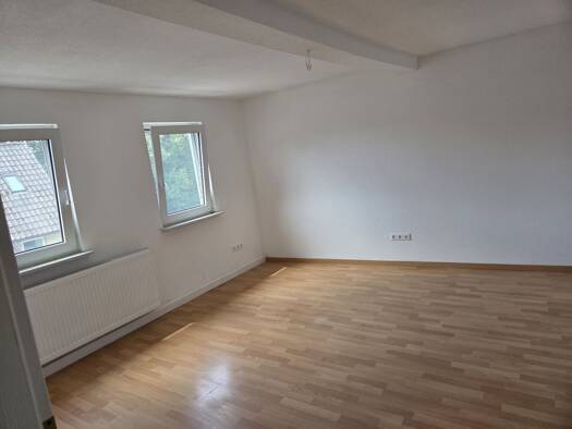 Wohnung zur Miete 800 € 3 Zimmer 70 m² Geschoss 2/3 frei ab sofort Reichmannstraße 1 Dürrmenz Mühlacker 75417