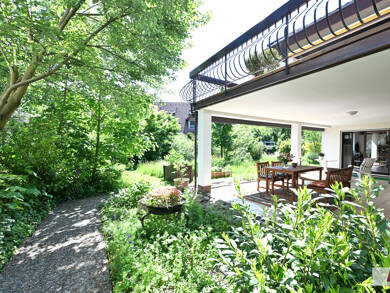 Mehrfamilienhaus zum Kauf provisionsfrei 925.000 € 7,5 Zimmer 271 m² 988 m² Grundstück Weil am Rhein Weil am Rhein 79576