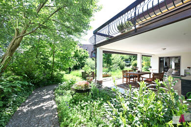 Mehrfamilienhaus zum Kauf provisionsfrei 925.000 € 7,5 Zimmer 271 m² 988 m² Grundstück Weil am Rhein Weil am Rhein 79576